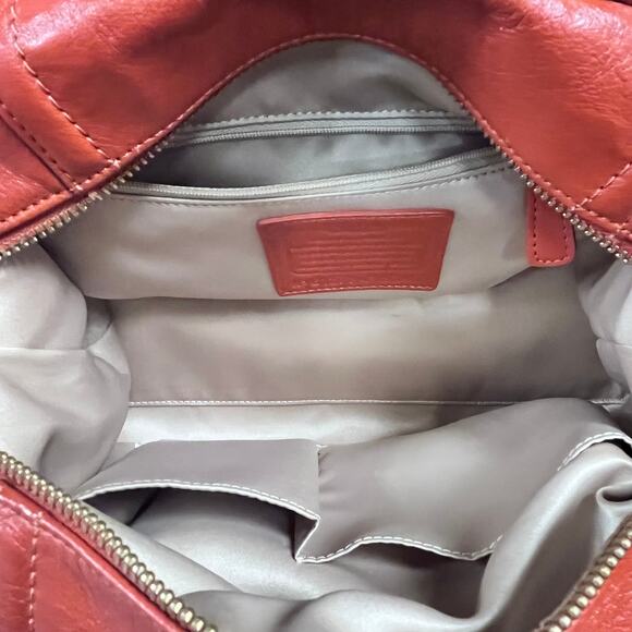 SOLD !!! Coach Orange Leather Shoulder Handbag - Picture 4 of 6